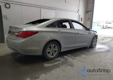 2012 Hyundai Sonata Gls z USA, uszkodzony, nr VIN 5NPEB4AC4CH309011